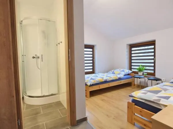 Noclegi Pod Mostem Krakow Homestay